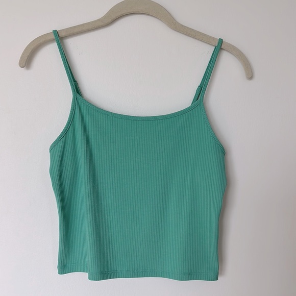 AE | Crop Cami - Picture 2 of 4